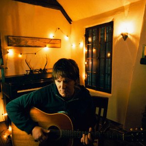“Singer-songwriter”的封面
