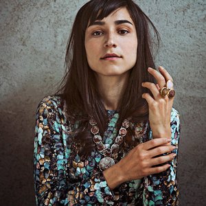 “Laleh”的封面