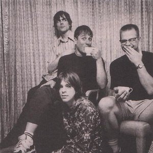 “Weezer”的封面