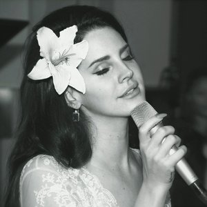 'Lana Del Rey' için resim